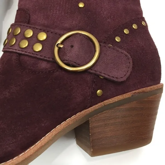 Sofft Allene II Boots Riveted Booties Size 7 Red Suede Leather