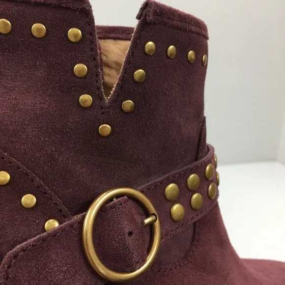 Sofft Allene II Boots Riveted Booties Size 7 Red Suede Leather