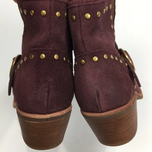 Sofft Allene II Boots Riveted Booties Size 7 Red Suede Leather
