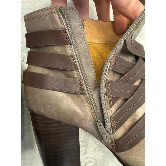 Sofft Size 10M Arminda Bootie Strappy Ankle‎ Block Heel Comfort Shoe Brown