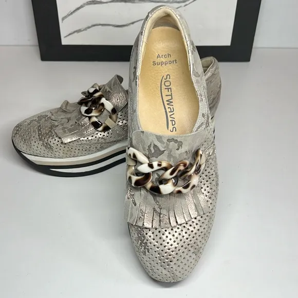 Softwaves Cadie Slip-On Shoe Khaki Camo Women’s Size