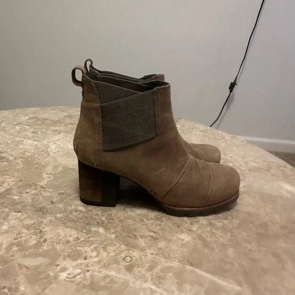 Sorel Addington ChelseaAnkle Boots Block Heel KettleTan Brown size 8,5