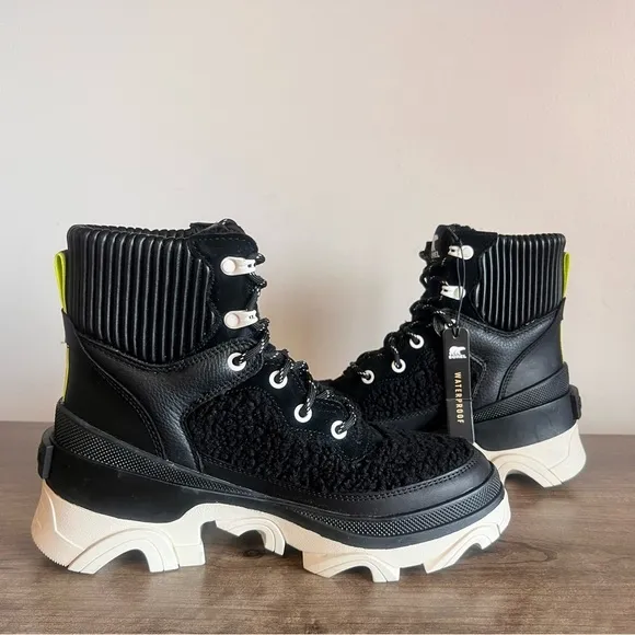 SOREL Brex Cozy Lace Women's Boot Size 8 SKU#243238