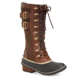 Sorel Conquest Carly Brown and Black Lace-Up Boot
