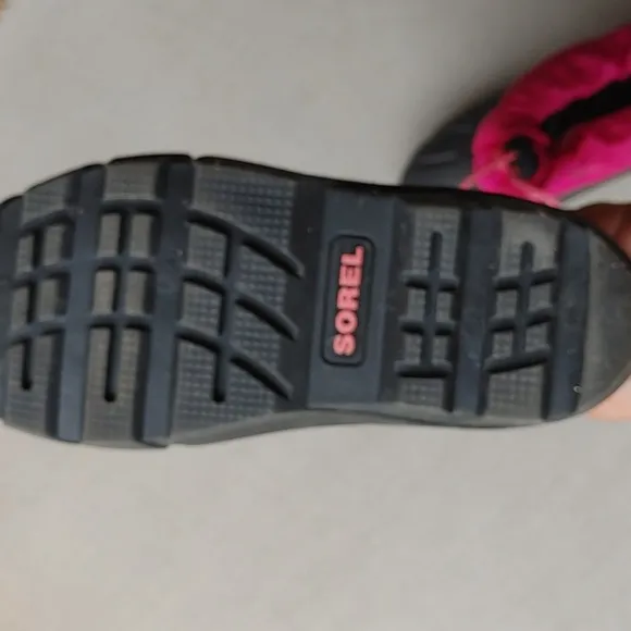 Sorel Flurry Kids Insulated Snow Boots Deep Blush/Tropic Pink Youth Size 2