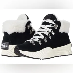 Sorel Out N About III Conquest Booties boots black/white 7.5 NWT