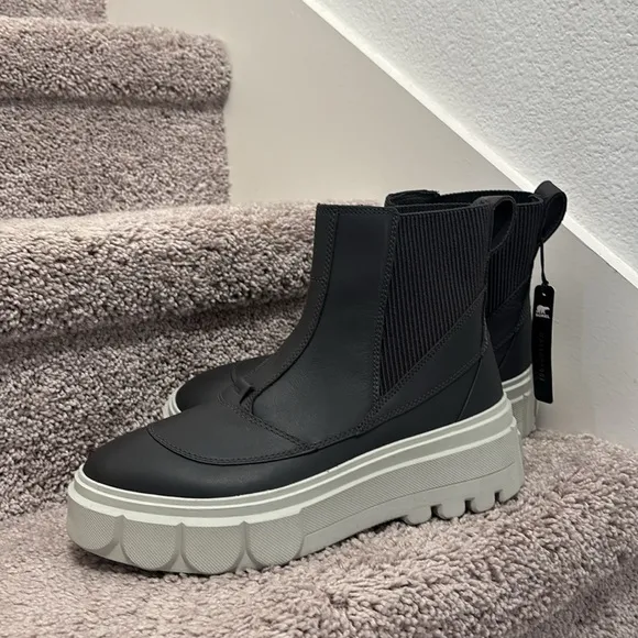 Sorel Stylish Black Ankle Boots