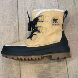 Sorel Tivoli Waterproof Boots with 100g Insulation in Curry Leather US 6