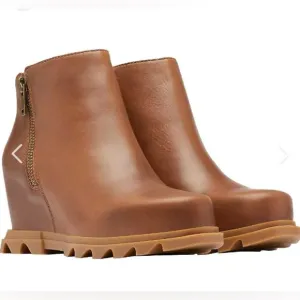 Sorel Women’s 8 Brown Leather Joan of Arctic Wedge III Booties