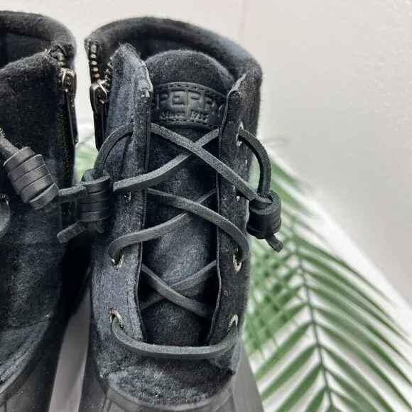 Sperry Saltwater Women’s Check Black Side Zip Lace UP Duck Boots Size 6 NWOB