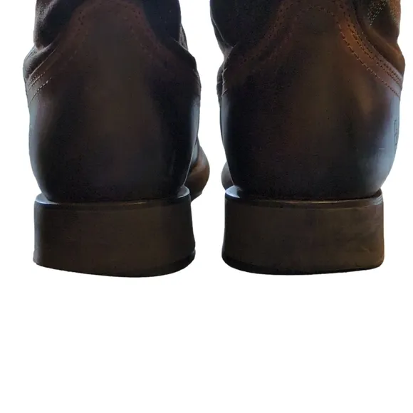 Step into Style and Comfort with the Ariat Delilah Western Boot size 8.5
