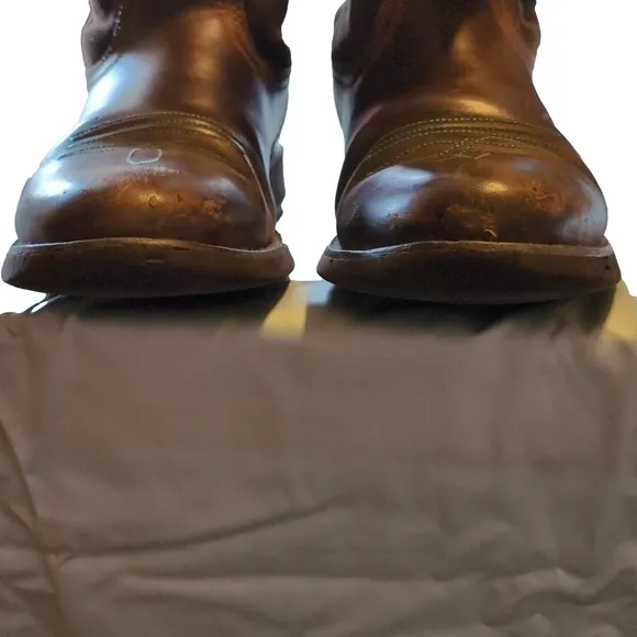 Step into Style and Comfort with the Ariat Delilah Western Boot size 8.5