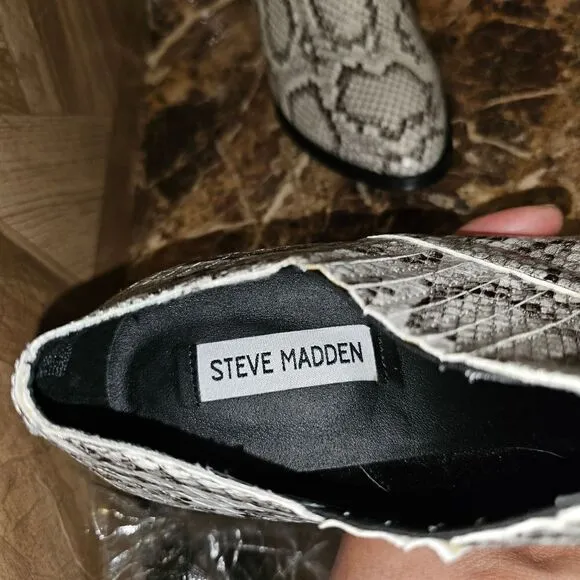 Steve Madden women's leather slip-on fashion shoes size 9.5m.  0389