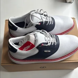 Straight Down Derby Golf Shoe NWT w/Soft Spikes &amp; vegan leather Mens 11