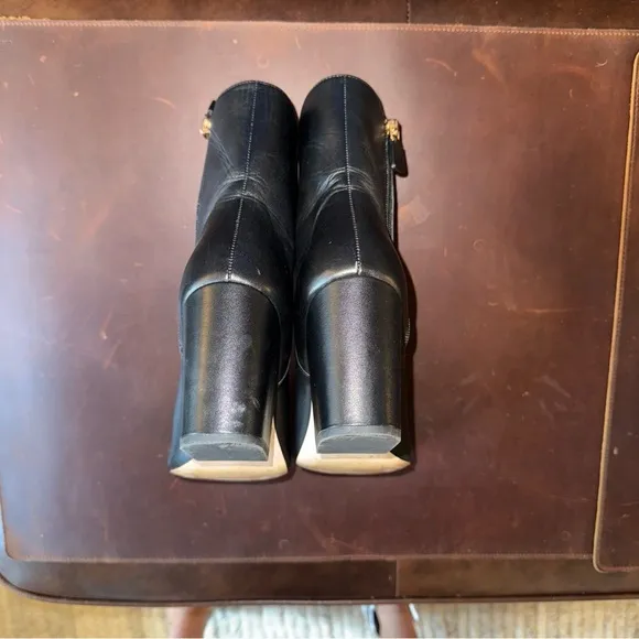 Stuart Weitzman Avenue 75 Block Heeled Boots - Black