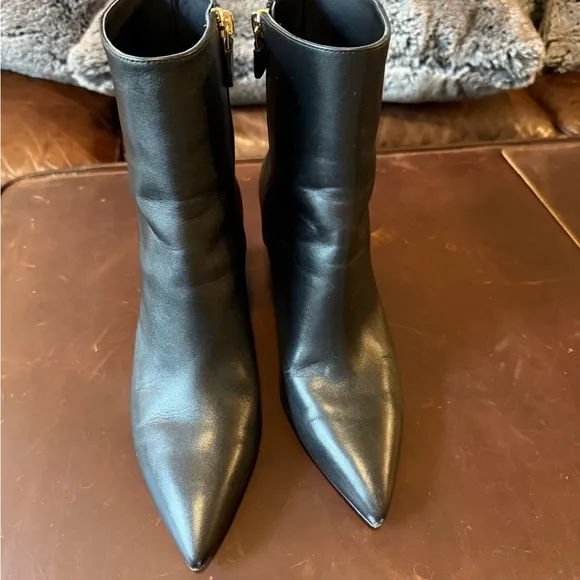 Stuart Weitzman Avenue 75 Block Heeled Boots - Black