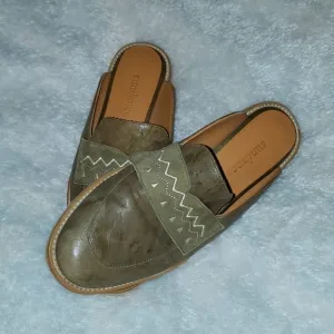 SUNDANCE Embroidered Leather Slip on Mules Loafers Size 37 / US 6.5