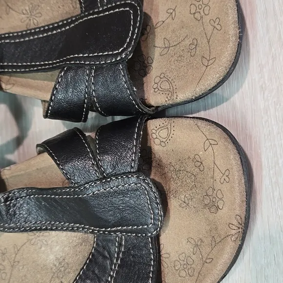 Taos Womens Paradise Leather Hook&amp;loop Sandals shoes sz 9