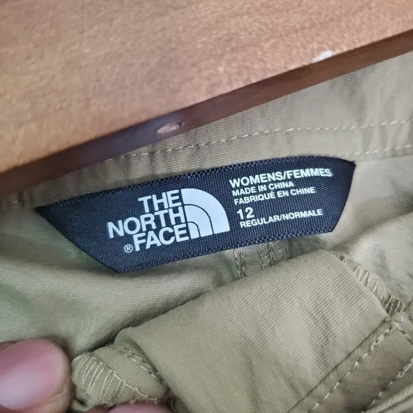 The North Face Sporty Khaki Shorts Women's Size 12