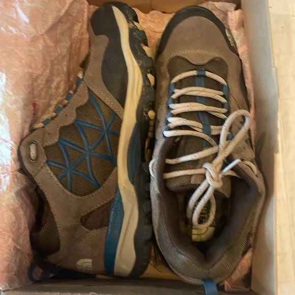 The north face storm hiking boots, shoes vibram soles hydro womens size seal 8.5