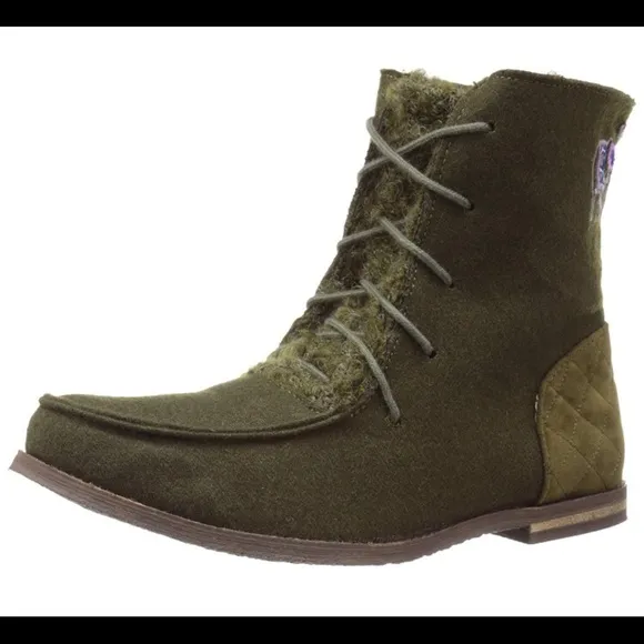 The Sak Olive Green Elephant Felt Boots Sz 8 NEW