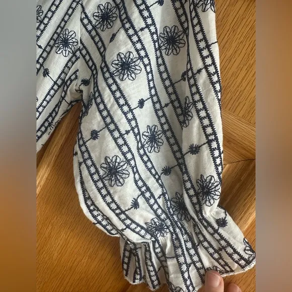 The Shirt by Rochelle Behrens Embroidered Shirt Dress blue White Size M
