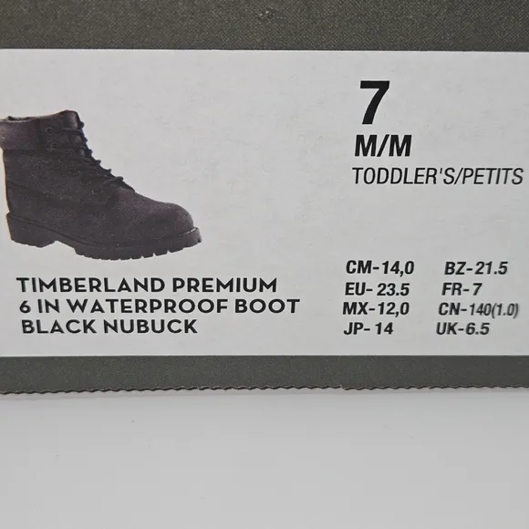 Timberland Black Rugged Outdoor Boots with Lace-Up Design
