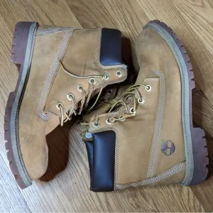 Timberland Kids Classic‎ 6-Inch Premium Waterproof Boots Wheat Nubuck Size 5M