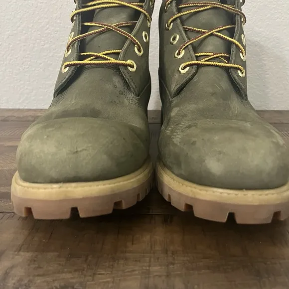 Timberland mens Waterproof Suede Boots in Green Size 12M
