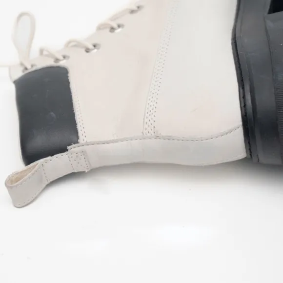 Timberland. Women's Sky 6&quot; Lace-Up Boots.