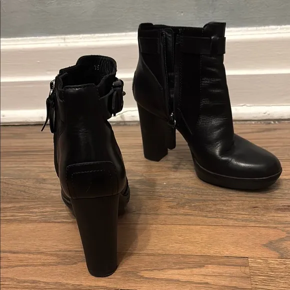Tod’s Women's Black Ankle Boots