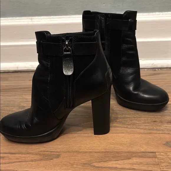 Tod’s Women's Black Ankle Boots