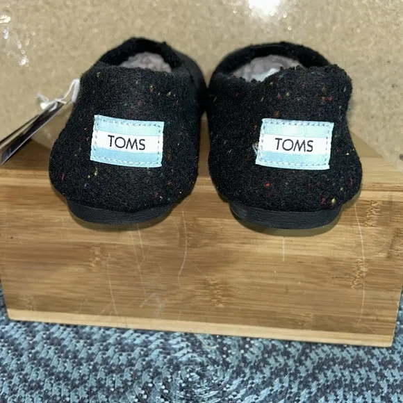 **TOMS Alpargata Black Repreve Speckled Twill Faux Shearling Shoes  (99)