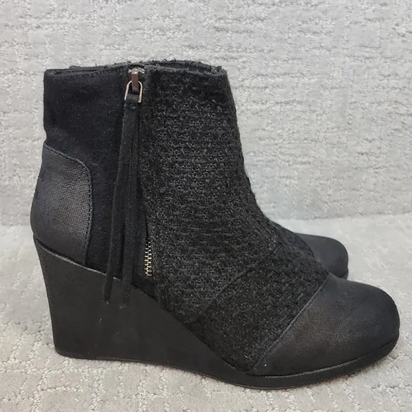 TOMS Women's Size US 9 Black Platform Wedge Fashion Ankle Boots Booties