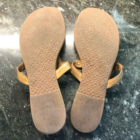 Tory Burch Authentic Nude Patent Leather Slide Sandals Size 7 1/2