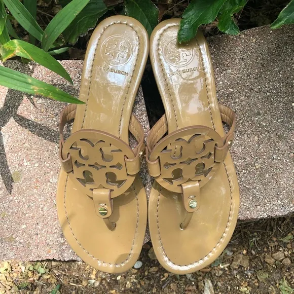 Tory Burch Authentic Nude Patent Leather Slide Sandals Size 7 1/2