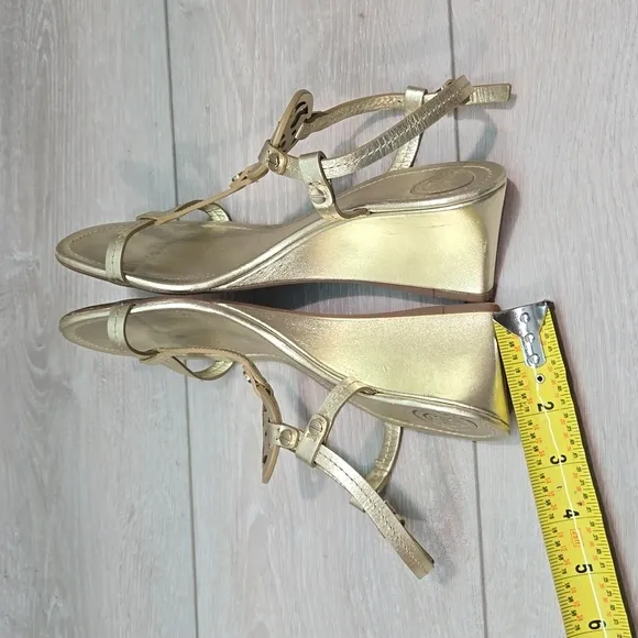 Tory Burch Womens Leather Gold Logo Wedge Sandals shoes sz 7.5M