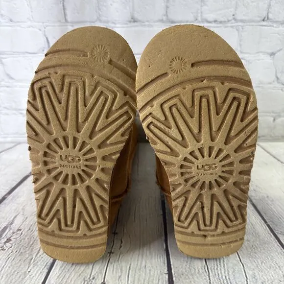 UGG Australia Bailey Button Triplet Boots 1873 Chestnut Women's US Size 6