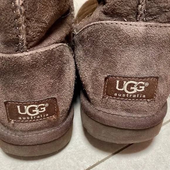 UGG | Bailey Button Triplett 2 Womens Boots size 7