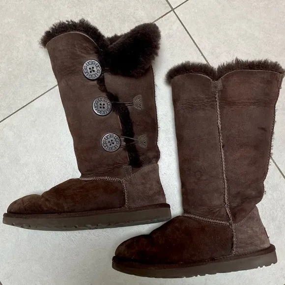 UGG | Bailey Button Triplett 2 Womens Boots size 7