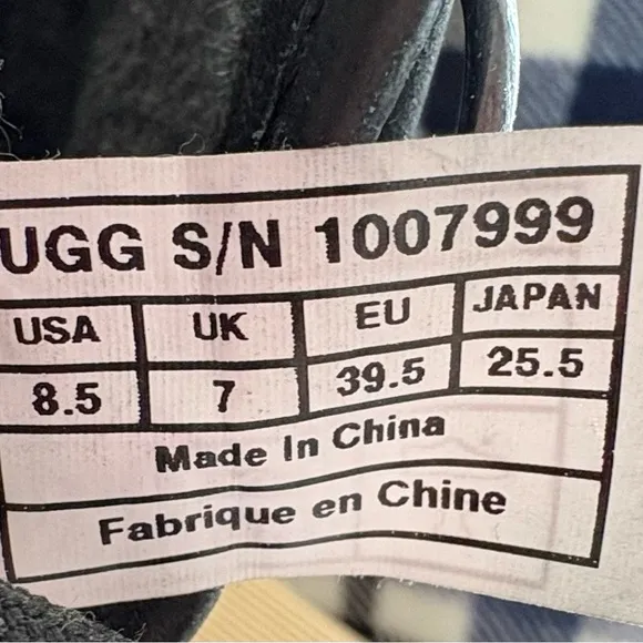 Ugg black Cecile 8.5M waterproof winter laced up comfort boots NWT