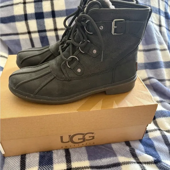 Ugg black Cecile 8.5M waterproof winter laced up comfort boots NWT