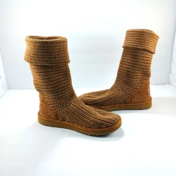 UGG Classic Cardy Tall Knit Crochet Boots Tan Size 7.  5817 Sheepskin Footbed