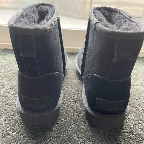 UGG Classic Mini Bootie