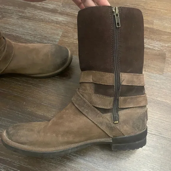 UGG LORNA COCONUT SHELL BROWN LEATHER SUEDE SHEEPSKIN SHORT BOOTS SIZE 8 WOMEN