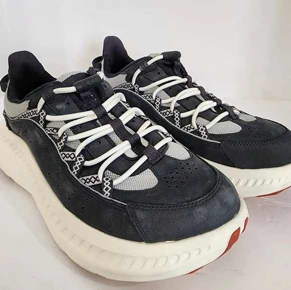 UGG Men's Gray/White Low-Top Sports Casual Shoes CA805 V2 Remix Sneakers, sz 8.5