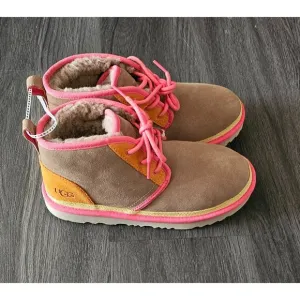 UGG Neumel II‎ Tan/Pink/Orange NWOT Girls 6/Womens 8