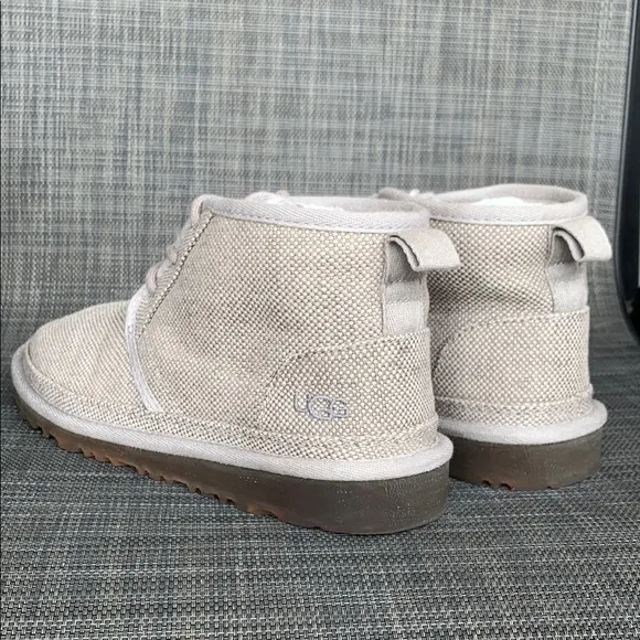 UGG Neumel Natural Cozy Plush lining Boots Women’s shoes size 6