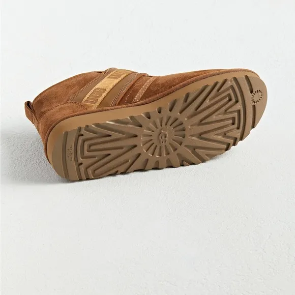 UGG Neumel Snapback Chukka Boots