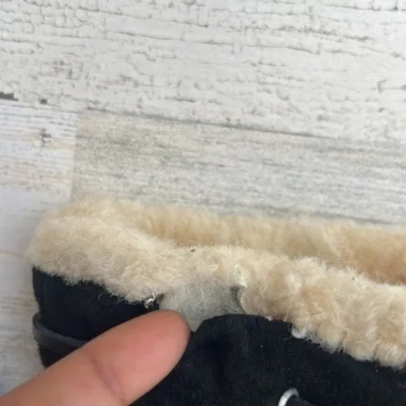 UGG Platforms Boots 5124 Suburb Crochet Tall Logo Boots‎ Size 7 Black Knit